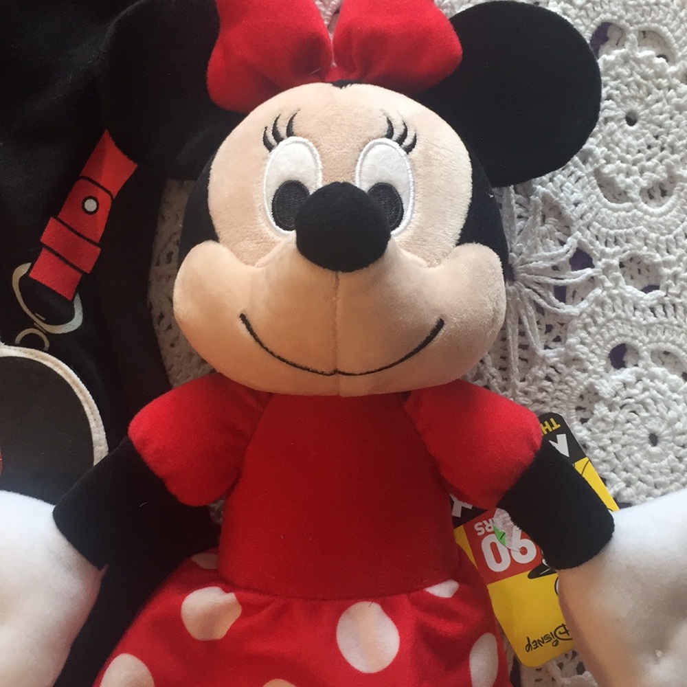New Girls Minnie Mouse Dress Size 14/16 and Plush - Picture 3 of 4